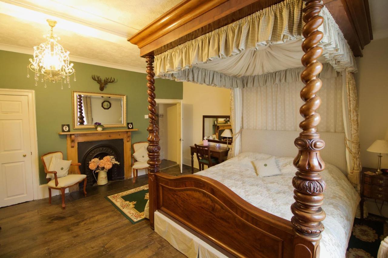 Calcutts House 4*